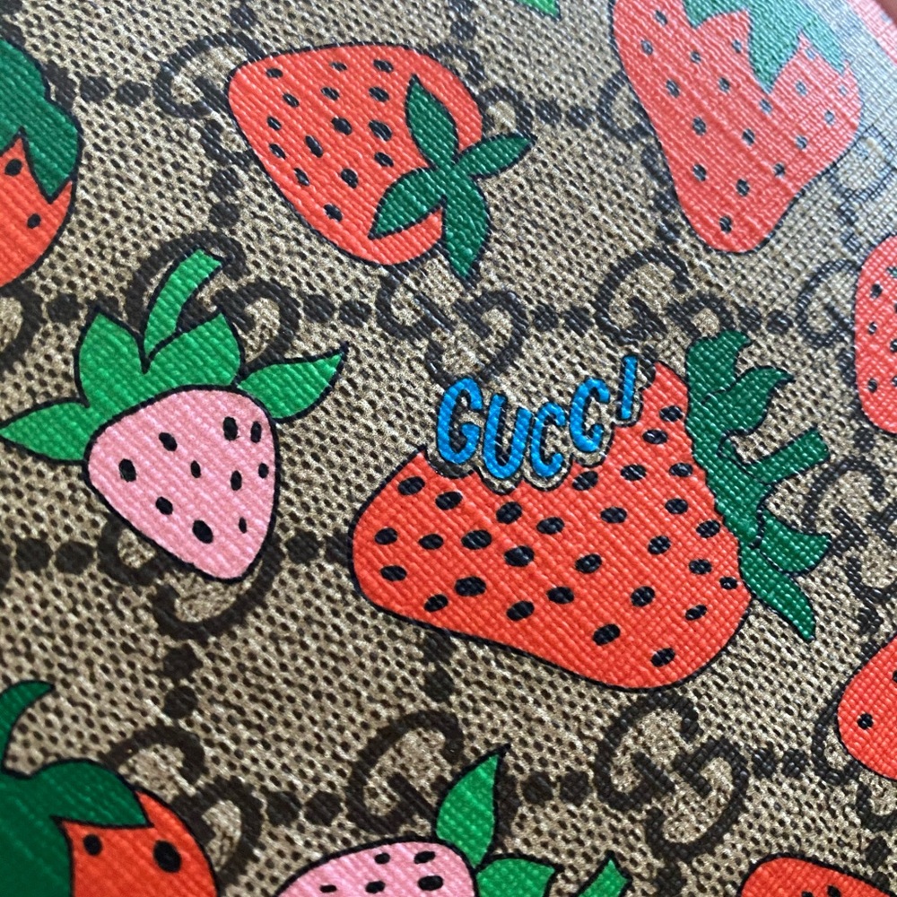 Gucci Wristlet - Picture 5 of 6